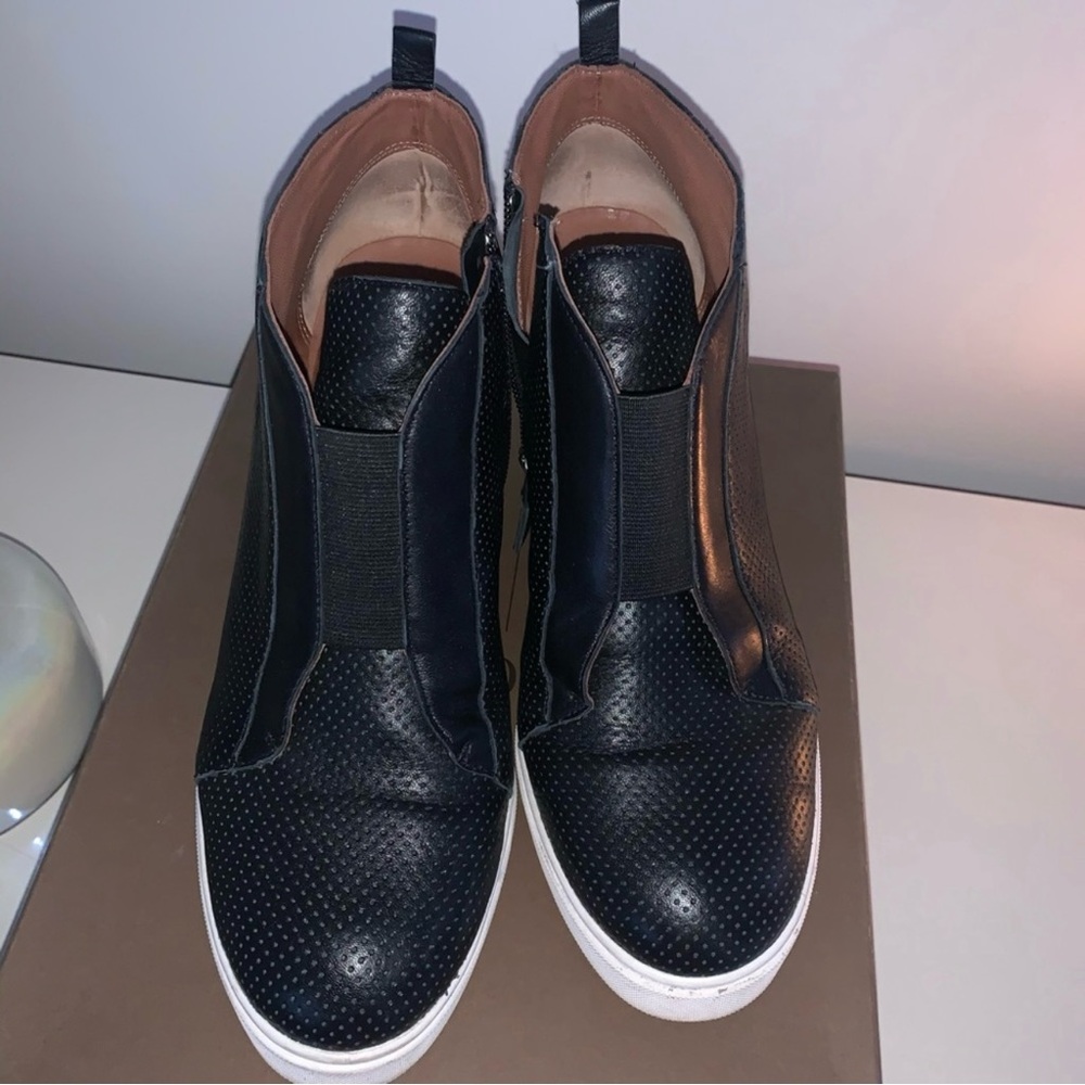 Linea Paolo Felicia Perforated Wedge Sneakers | 9M